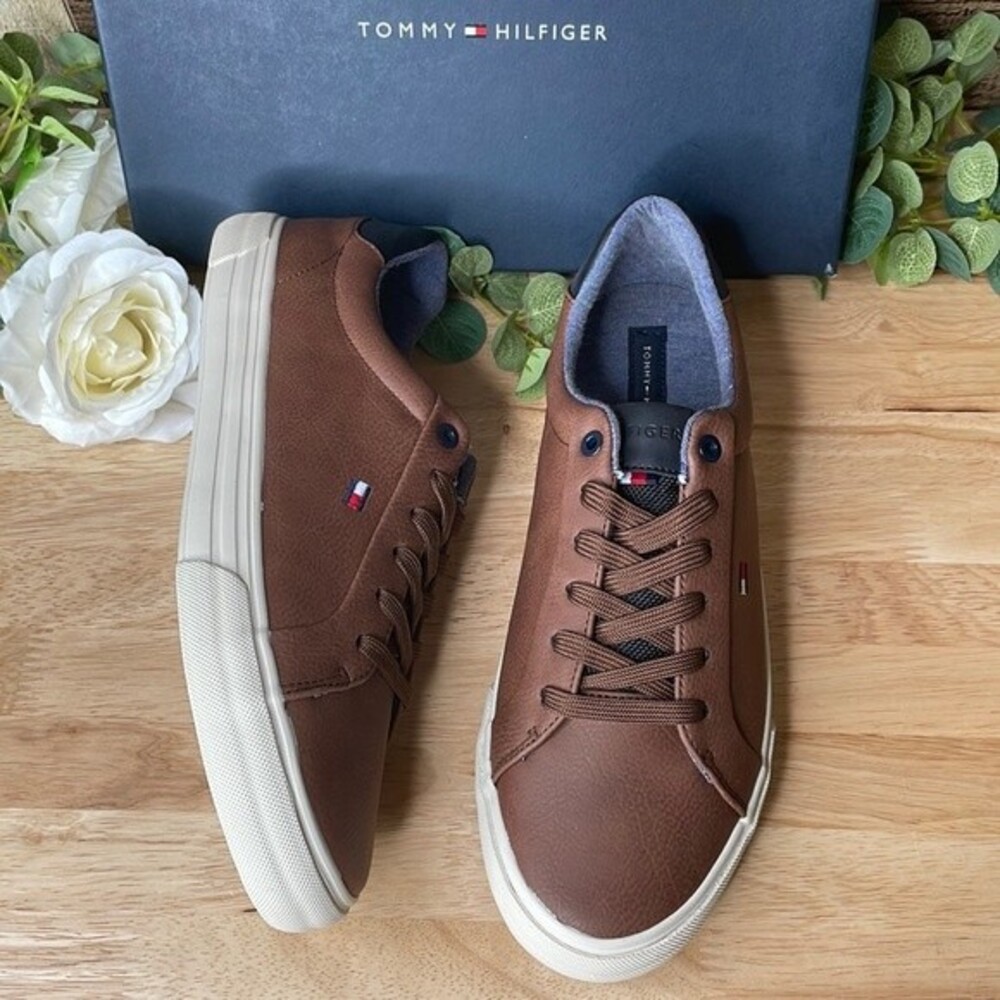 Tommy Hilfiger Men's Ref Low-Top Sneakers 9M